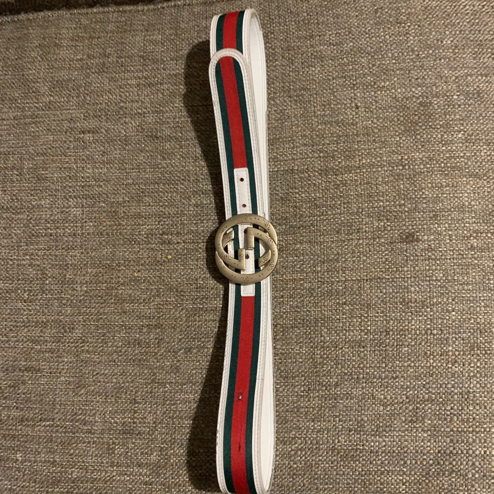 Gucci belt lightly used